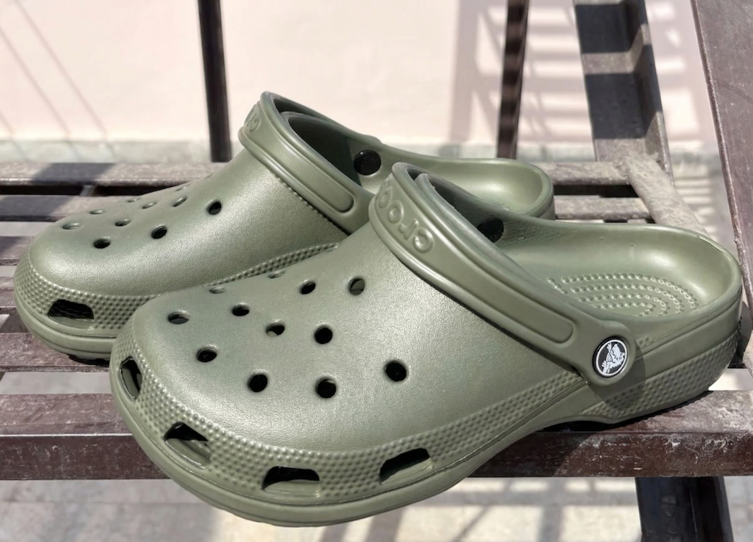Crocs Classic Clogs (Army Green)