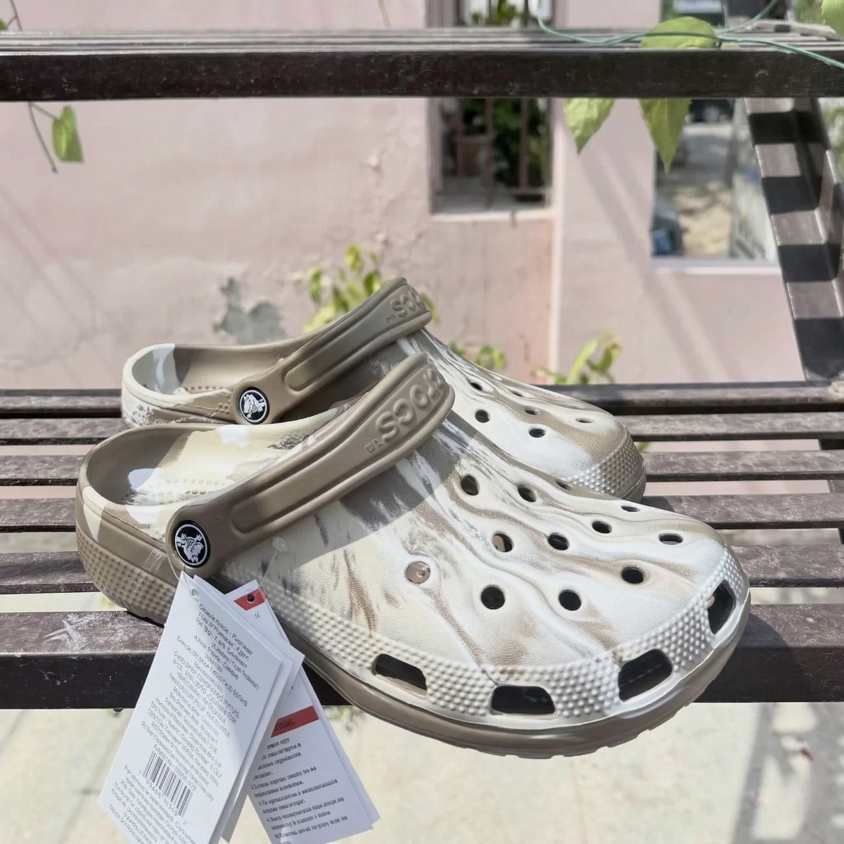 Classic clogs (Desert Dust)