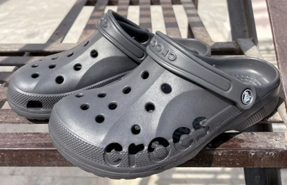 Crocs Classic Baya clogs (Dark Grey)