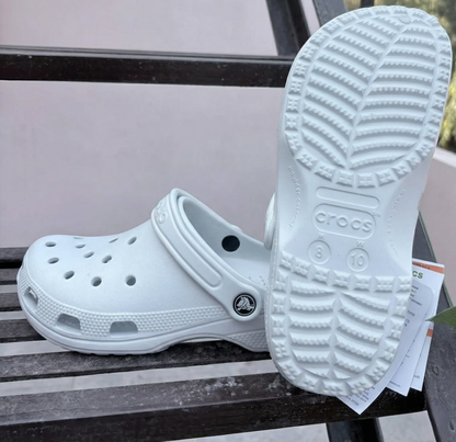 Crocs Classic Clogs (Light Grey)