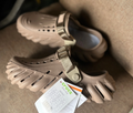 CROCS ECHO CLOG (BROWN)