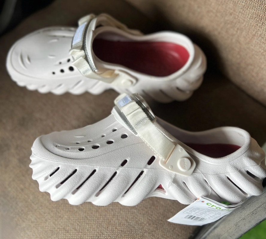 CROCS ECHO CLOG (WHITE)