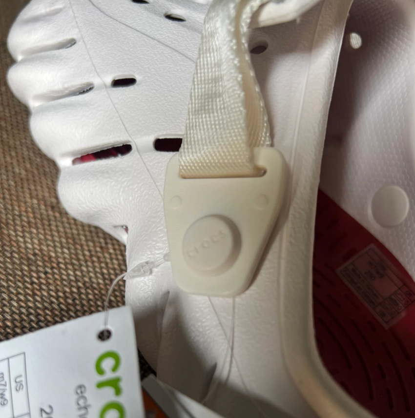 CROCS ECHO CLOG (WHITE)