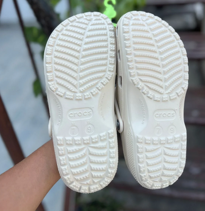Crocs classic baya clogs (beige)